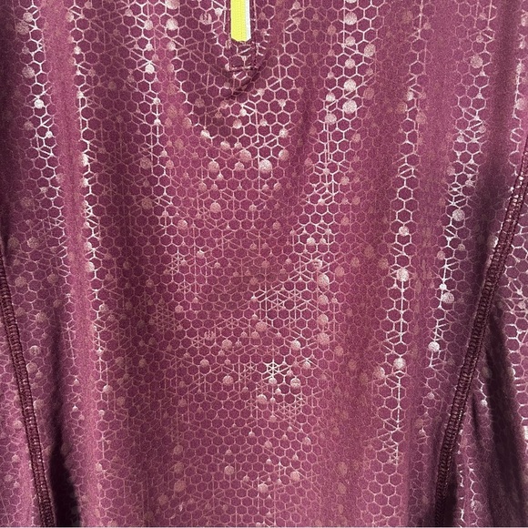 Lija Tennis Burgundy Patterned Long Sleeve Quarter- Zip Pullover - Medium - Picture 8 of 8